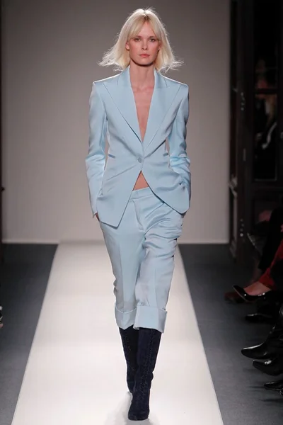 Look 22